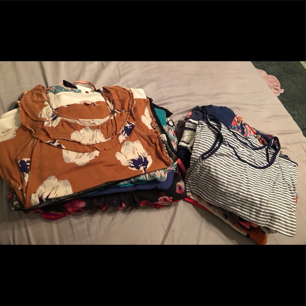 40 Sleeveless Tops